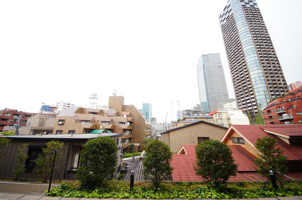 ライオンズマンション乃木坂 バルコニーからの眺望 ライオンズマンション乃木坂 バルコニーからの眺望