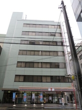 名駅東ビルの外観写真