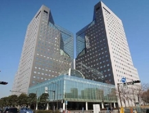 ソリッドスクエア東館・西館の外観写真