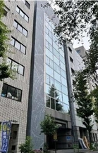 アクセスビルの外観写真
