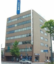 秋田大町ビルの外観写真