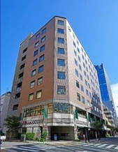 クアトロ室町ビルの外観写真