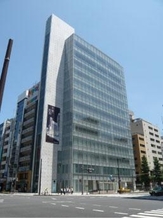 京橋創生館の外観写真