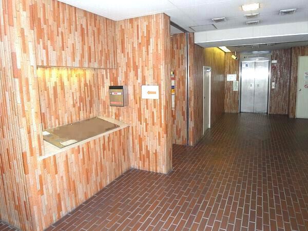 【ポレスター広島】エントランス1 【ポレスター広島】エントランス1