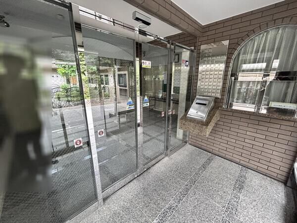 【ベルエール大宮盆栽町】エントランスホール 【ベルエール大宮盆栽町】エントランスホール