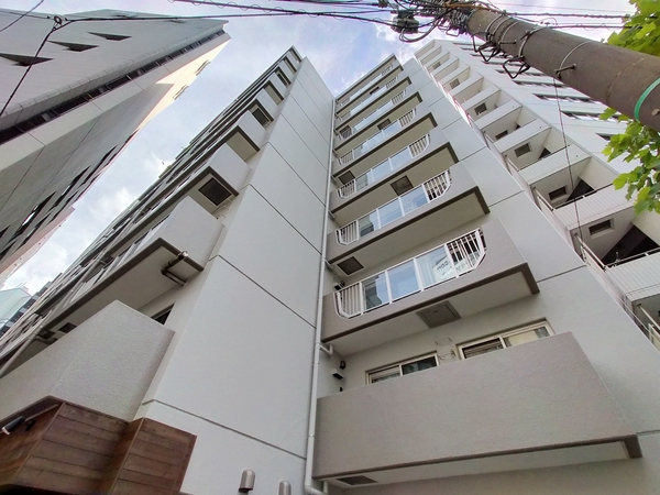 【安田小網町マンション】外観写真