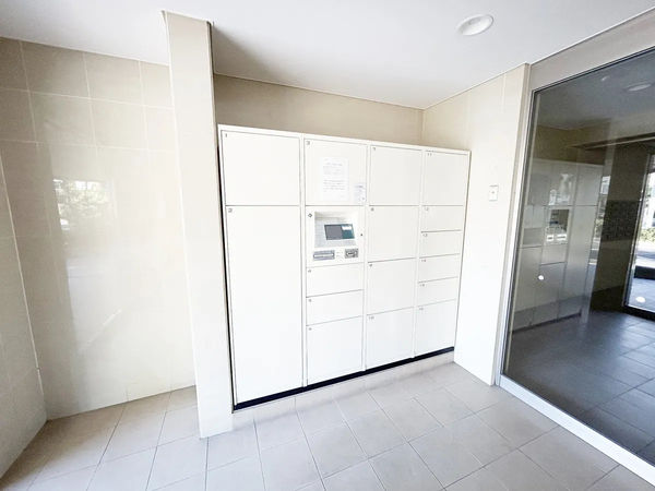 【ファミリアーレ原】宅配ボックス 【ファミリアーレ原】宅配ボックス