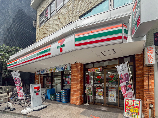 セブン-イレブン高円寺駅前店まで約26m(徒歩1分)