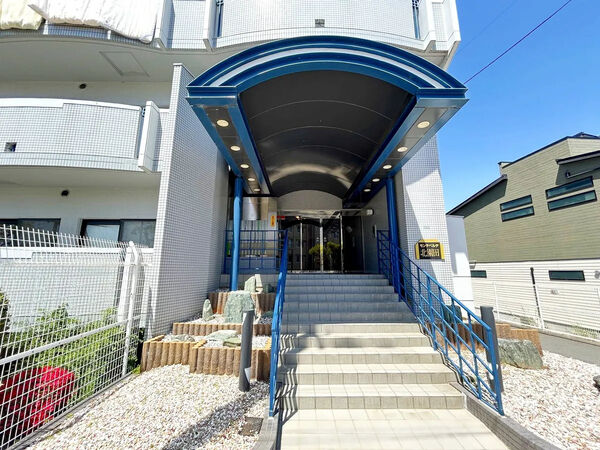 【モンテベルデ北園田】エントランス 【モンテベルデ北園田】エントランス