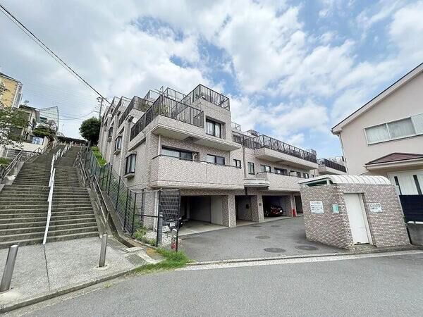 【弘明寺西パーク・ホームズ】外観1 【弘明寺西パーク・ホームズ】外観1