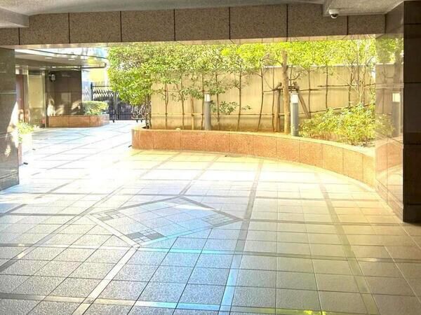 【朝日白金台マンション】エントランスアプローチ1 【朝日白金台マンション】エントランスアプローチ1