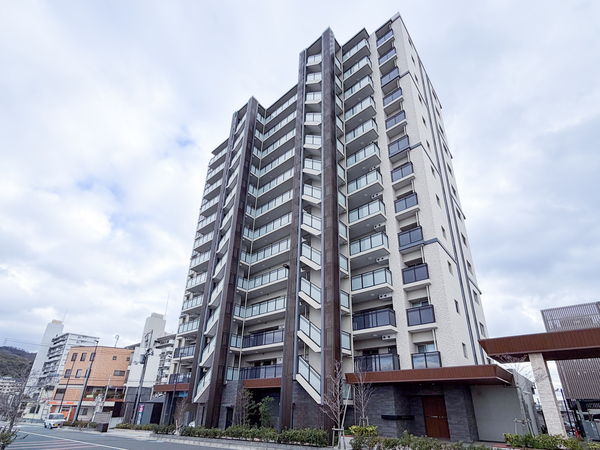 【レ・ジェイド寝屋川公園】外観