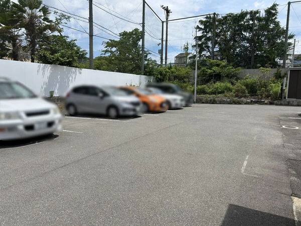 【ルミエール藤ノ森】駐車場 【ルミエール藤ノ森】駐車場