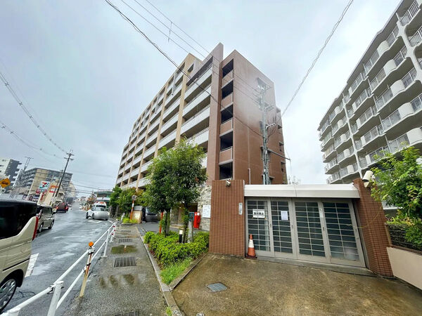 【ピアッツァコート西大寺】外観 【ピアッツァコート西大寺】外観