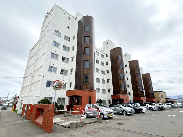 【クリーンリバーパークハイツ】外観