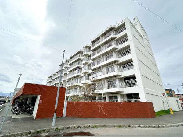 【クリーンリバーパークハイツ】外観