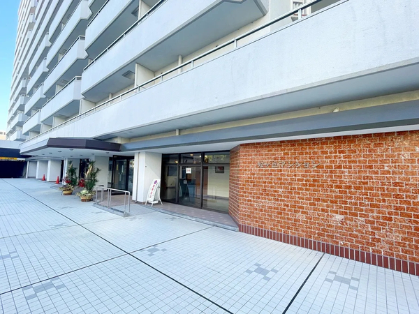 【虹ケ丘マンション】エントランス