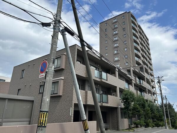 ステーションヒルズ南郷