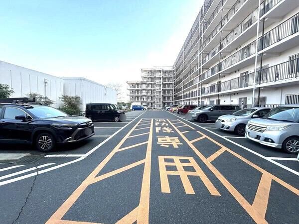 【シャルム大津】共用部分（駐車場）