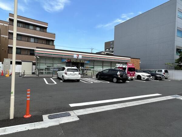 セブンイレブンさいたま東町２丁目店　約330ｍ