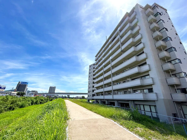 【ダイアパレス中須】外観