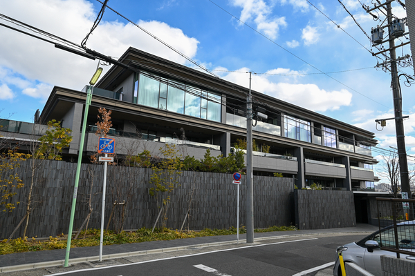 【グランドアネシア覚王山】外観