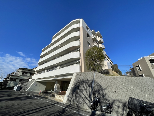 【ルモンドヴェール宮前平】外観
