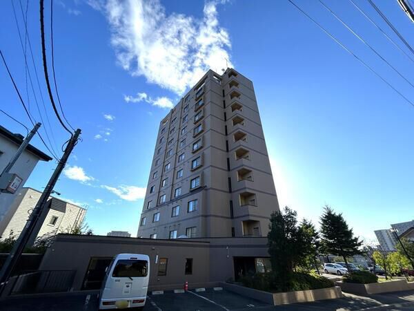ロイヤルヴィーゼ新札幌