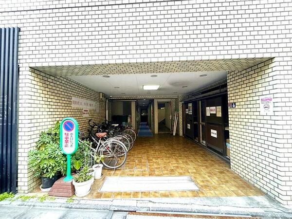 【日本橋センチュリープラザ】エントランスアプローチ 【日本橋センチュリープラザ】エントランスアプローチ