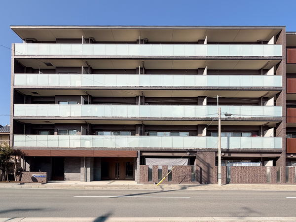 【プレサンスロジェ丹波橋】外観