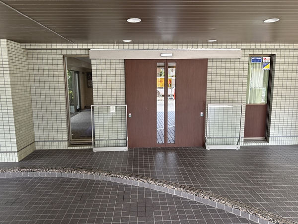 【大宮宮原パインマンション】エントランス 【大宮宮原パインマンション】エントランス