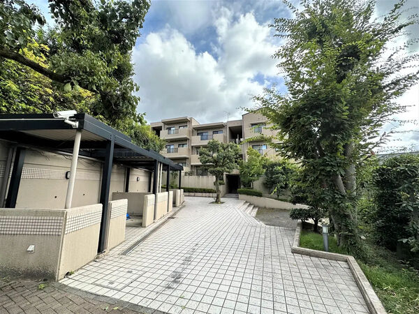 【グランドメゾン八事表山】外観 【グランドメゾン八事表山】外観