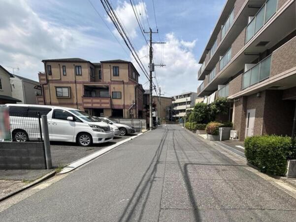 【エンゼル氷川台コートⅡ】前面道路