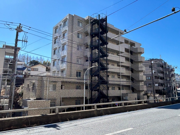 【アベニュー洋光台東】外観