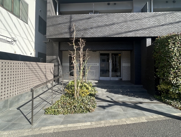 【フェニックス新川崎】エントランス