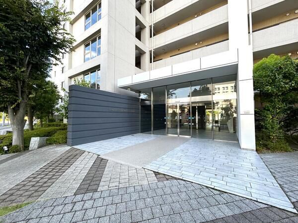 【ブランズ大宮宮原サンマークス】エントランス