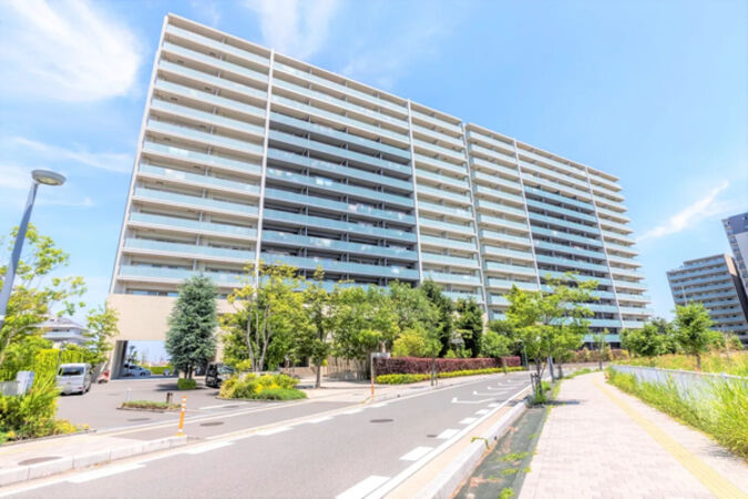 【ウエリス浦和美園サウステラス】サウステラス　外観1