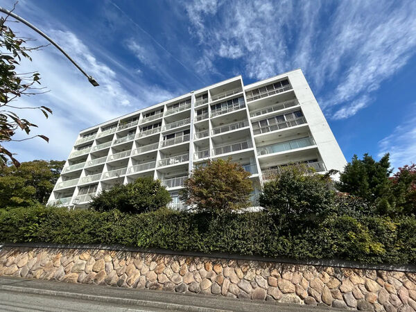 【芦屋グランドハイツ】外観 【芦屋グランドハイツ】外観