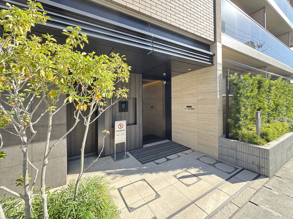 【ウエリス南行徳駅前】エントランス