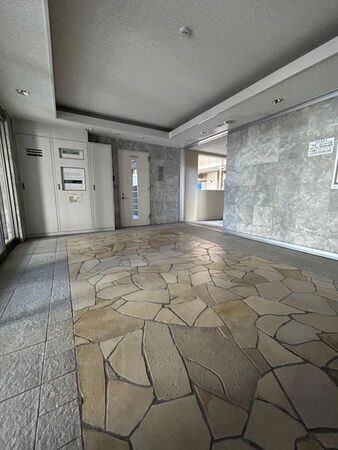 【ファミリアーレ当知東】エントランス 【ファミリアーレ当知東】エントランス