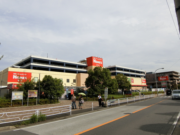 島忠ホームズ新川崎店より約520ｍ（徒歩7分）（サミット、サイゼリア、西松屋、しまむら併設）