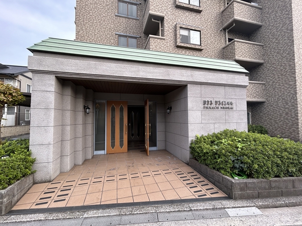 【ダイアパレス五日市弐番館】エントランス