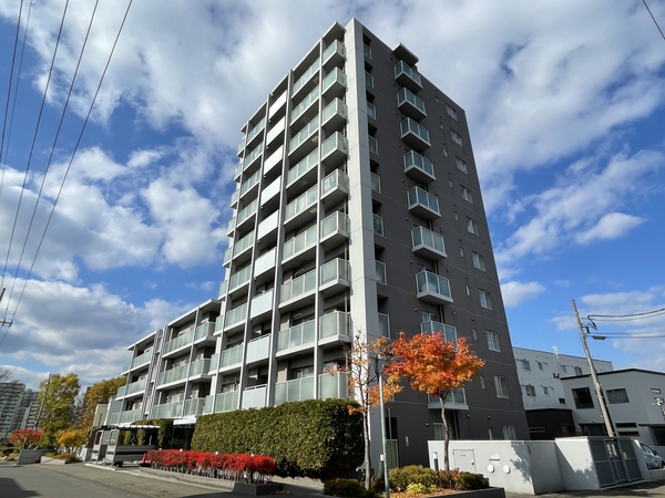 エクセルシオール学園前2