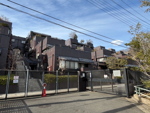 【ワコーレ玉川学園A棟】外観
