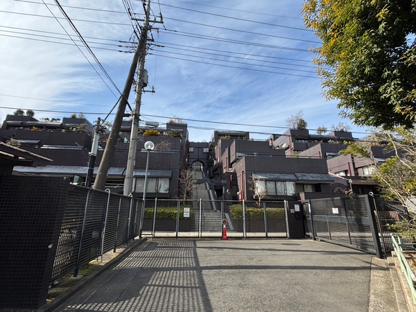 【ワコーレ玉川学園A棟】外観