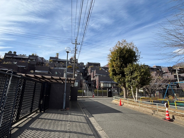 【ワコーレ玉川学園A棟】外観