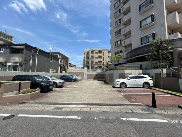 【グローリアスヒルズ日進第5】駐車場