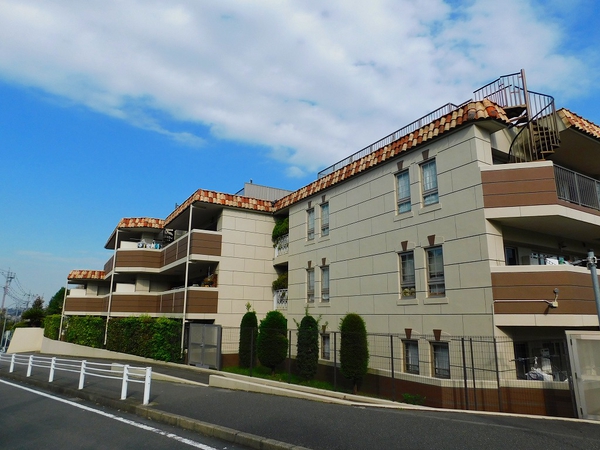 【グランシティレイディアント横濱四季の森】外観写真