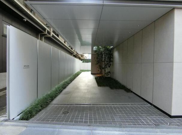 【アトラス笹塚駅前】エントランス