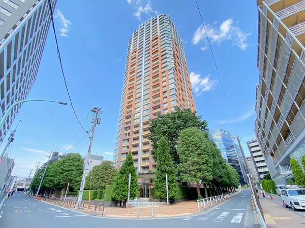 【青山パークタワー】外観